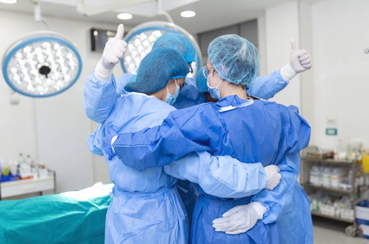 Cirujano general cerca de Huizachal Estado de México